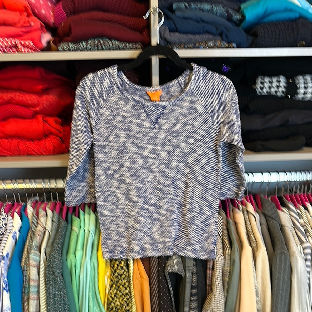 JOE blue/white print 3/4 sleeve scoop neck thermal like top size XS